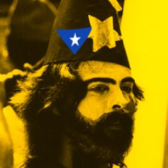 El bruixot de l'Enxup intentant saber el perquè de tot plegat. A hores d'ara, només m'interessa l'amor, l'humor, el bon humor i la música.