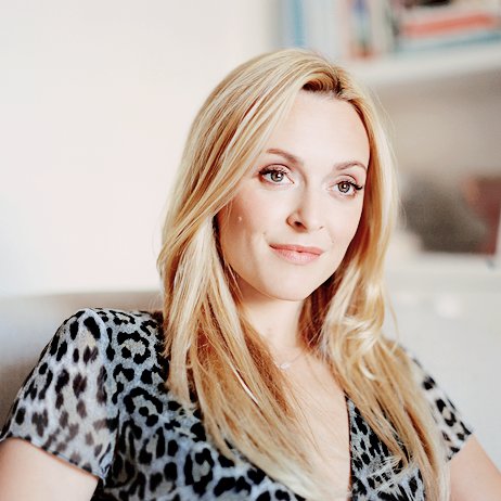 Darleen; Owner of http://t.co/noiIwBCIio - your ultimate Fearne Cotton source ♥