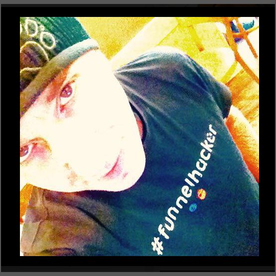 ClickFunnels4u's profile picture. 