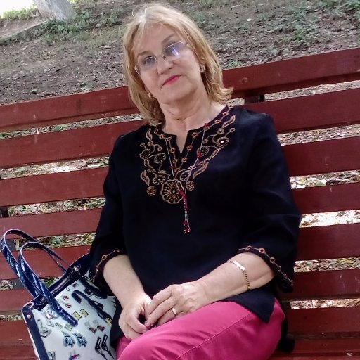 DinicuAngela's profile picture. 😎