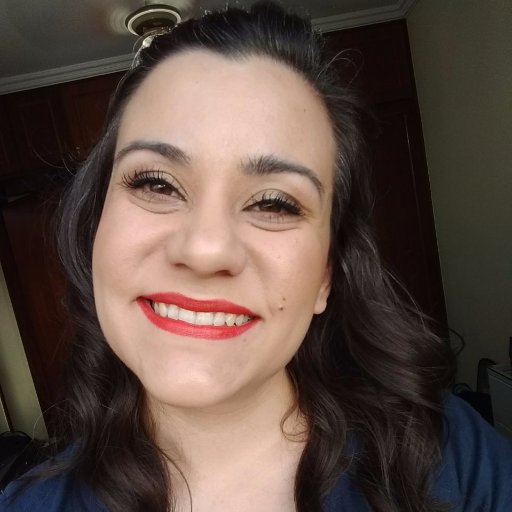 Graphic Designer, design Thinker. Digital marketing Analyst. Love #contentMarketing, #branding, #designThinking and #design.
