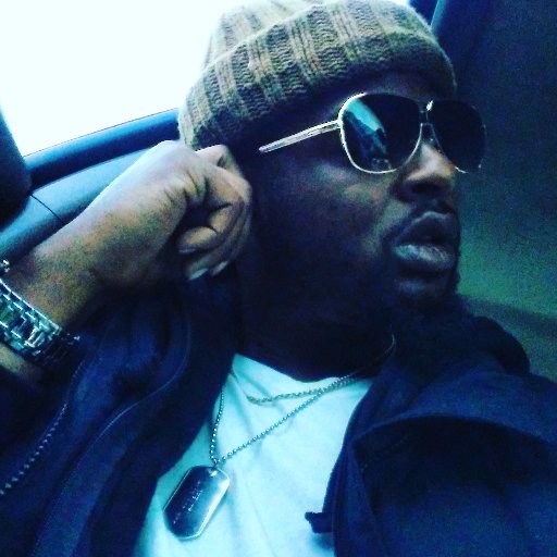 Hard knoc lyfa quik to snap, I proly grab yu by ya neck nd thro yu on ya chest or bac
