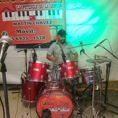 Me guzzTa Oiir musika zOy 100% americanisTa Etc......