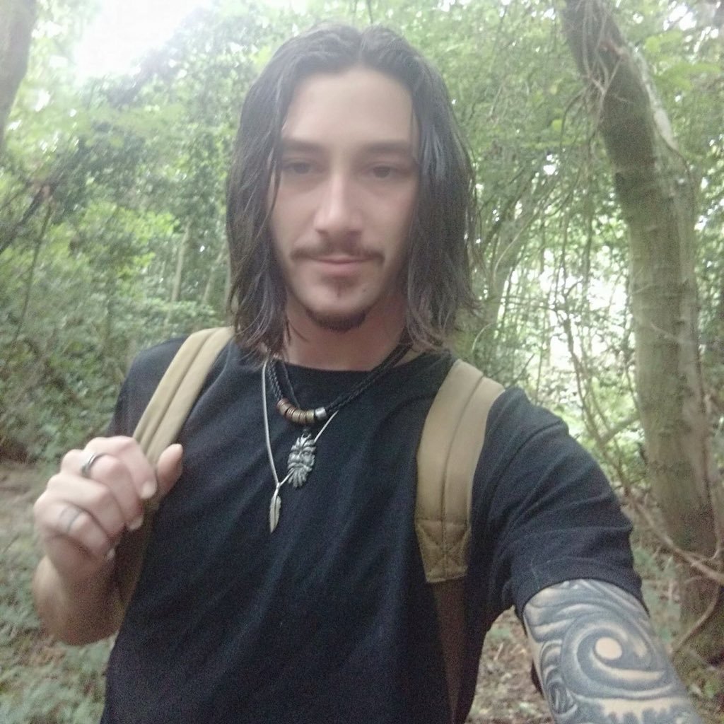 spiritual wanderer,seeker and searcher,explorer of the mind and more,Lets embrace and express. Writer of thoughts n tales x