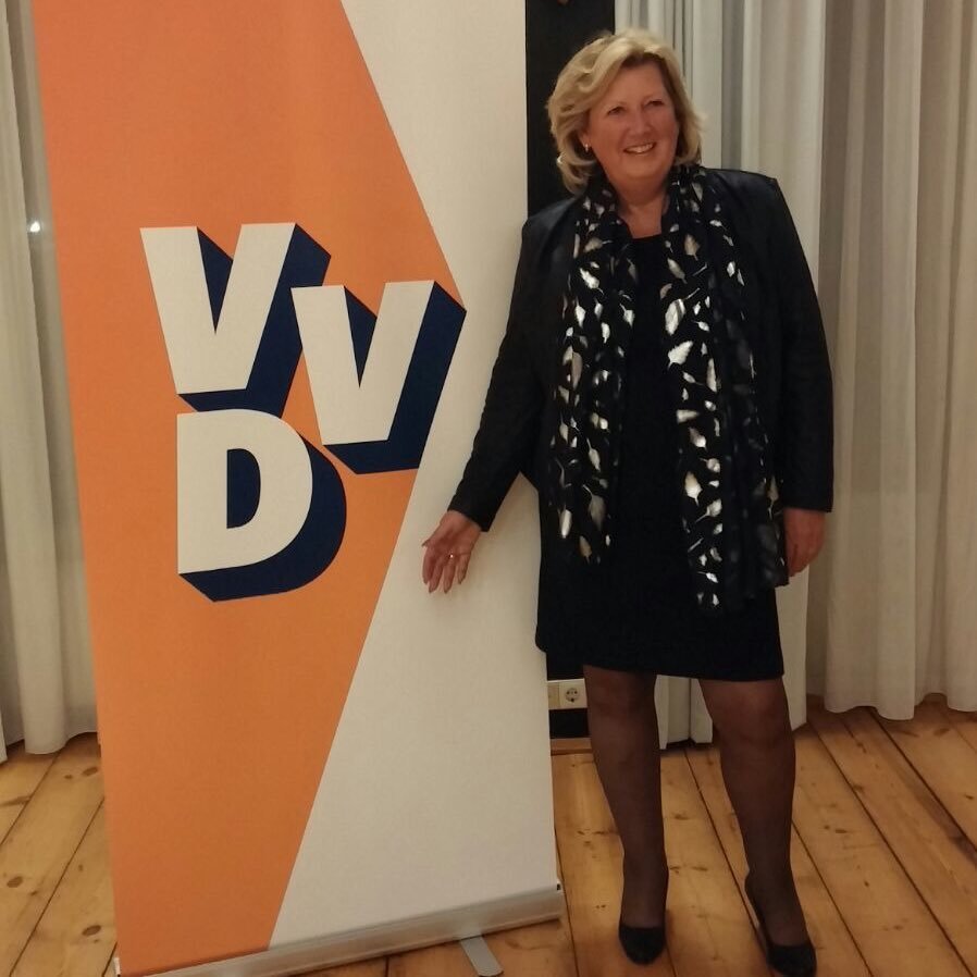 wethouder VVD Krimpenerwaard portefeuille financiën , infrastructuur, beheer openbare ruimte, Delta programma, openbare gebouwen.