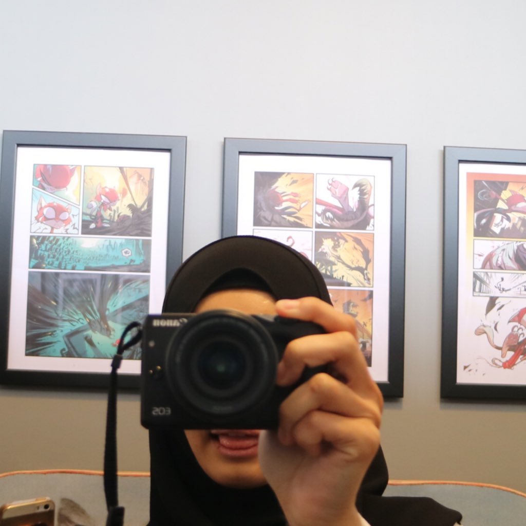 hanisalimuddin's profile picture. 살아 🤧