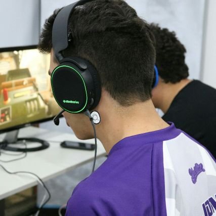 Ex Pro Player de Call of Duty . 20. ID: joni22kpo. 2 Lan
league of legend player /CHALL BR
https://t.co/OO2k0eLw3U
https://t.co/B7wKhTAq2u