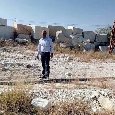 khimanshu1980's profile picture. 