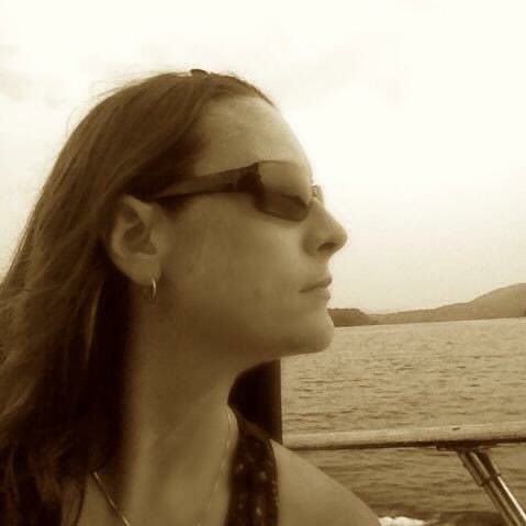 karyn2136's profile picture. 