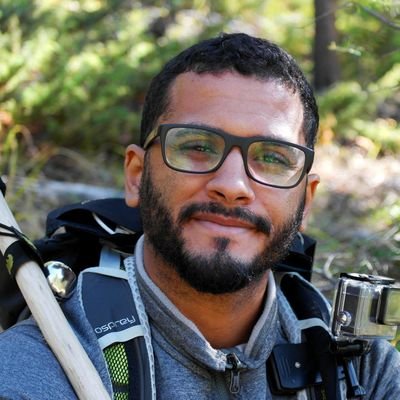 I am a Senior Full-Stack Software Engineer | Cloud-Native Engineer, passionate about learning, who loves to build valuable and accessible Digital Products.