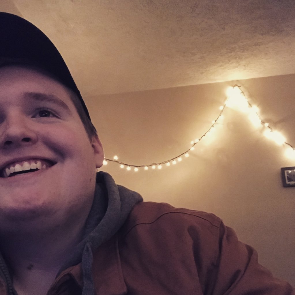 beverage_02's profile picture. nothing has changed. he is the same.