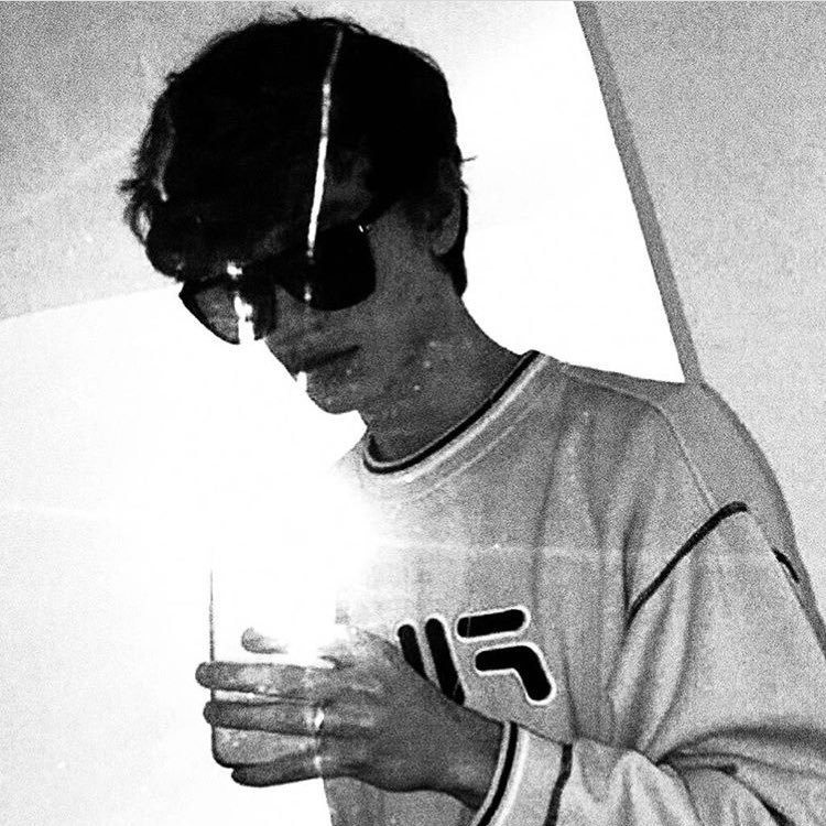 rpwalban_'s profile picture. dance in the moonlight, where all the stars align.