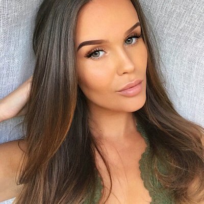 elinadell's profile image