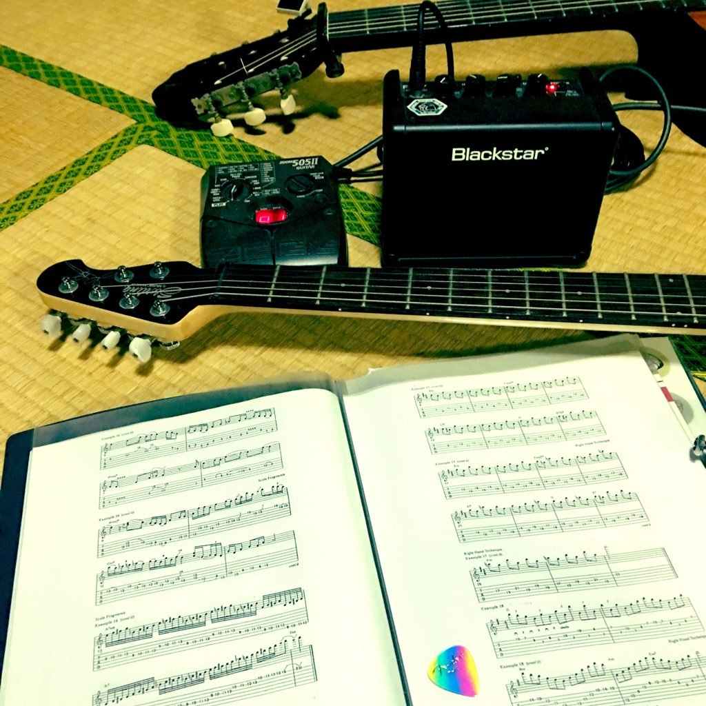 Cr7Vry's profile picture. Gamer📲🎮 Extreme Musician UGB🤘🏻😈🎸 RM⚽️ Fanatic ©®7💪🏻😈⚽️