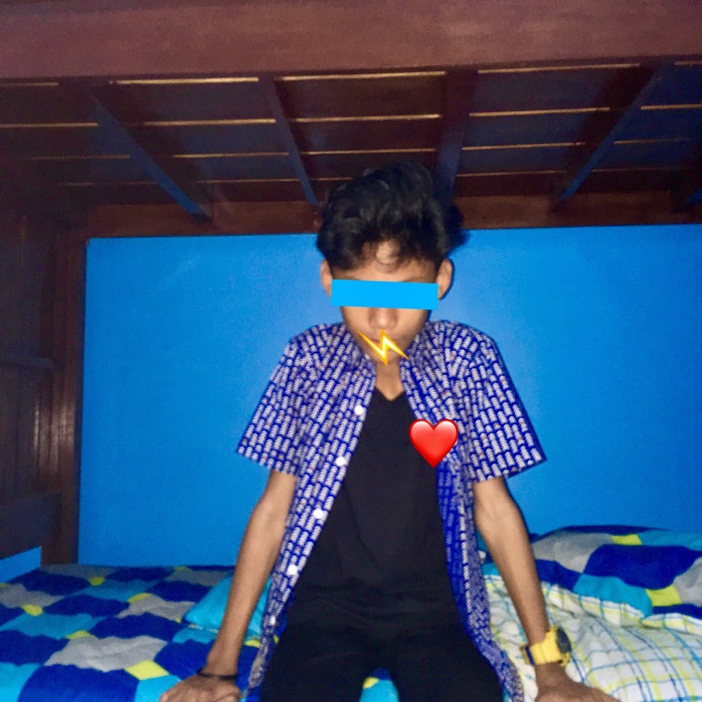 piercedapizza's profile picture. yo