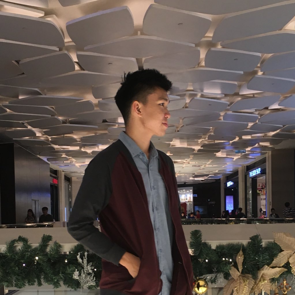 richie_lai97's profile picture. 长大后才发现以往所说的永远并不存在，还是珍惜当下好。