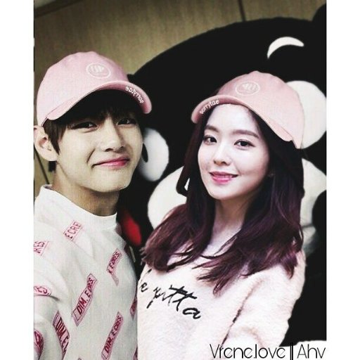 Rapera, Cantante, Bailarina, MC, Modelo y Actriz. 😍😏 
Amo a mi novio @taehyung0111  😍💘💟💞🙊💍❤️