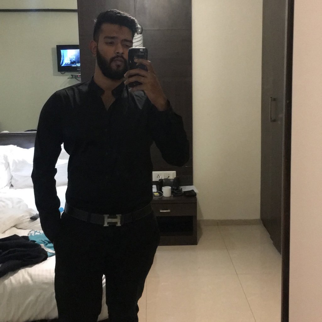 almuaazpathan's profile picture. 