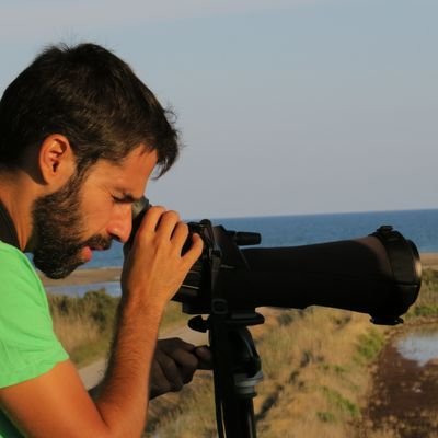 Eduard_batista's profile picture. Sóc mestre de primària, pedagog i birder empedreït. Tuito sobre educació, ocells i natura urbana.