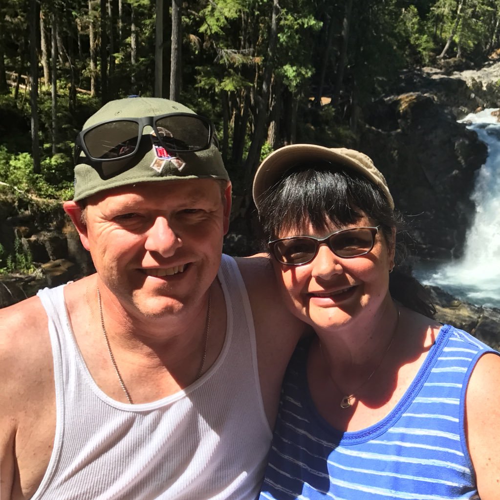 Mamakarla4's profile picture. Conservative Wife, Mom, and Nana who loves God, Family, this country, and Israel!!! #MAGA. #Trumptrain