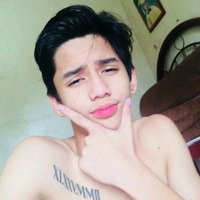 Pnoycritic's profile picture. you may send your 'the best tweet' (i.e funny ones, or relatable tweets tru dm and be featured, we may also tweet a msg to someone anonymously. Just dm us! ☺