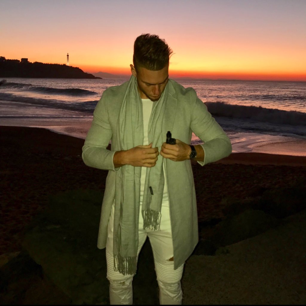 Nathanael_ker's profile picture. Y a-t-il d'autre récompense pour le bien, que le bien?