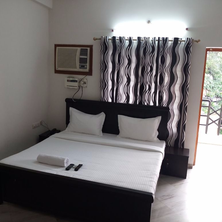 Burwood Suites offers Serviced Apartments that are well furnished, comfortable to stay, and at affordable prices.