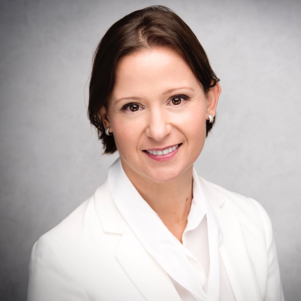 anne_leguennec's profile picture. CEO Veolia RVD France #weareressourcers. #economiecirculaire #déchets