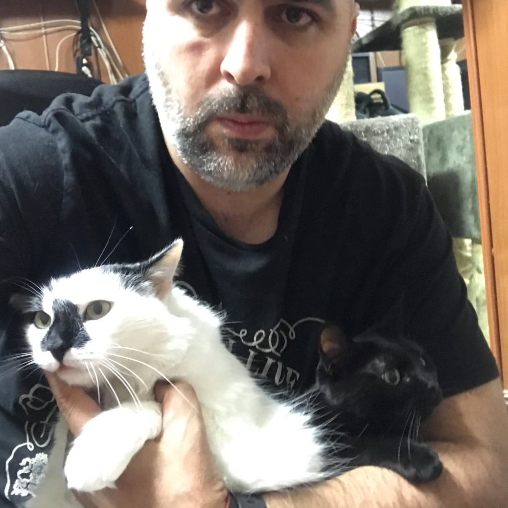 LordKarpin's profile picture. Un inadaptado suelto por el mundo