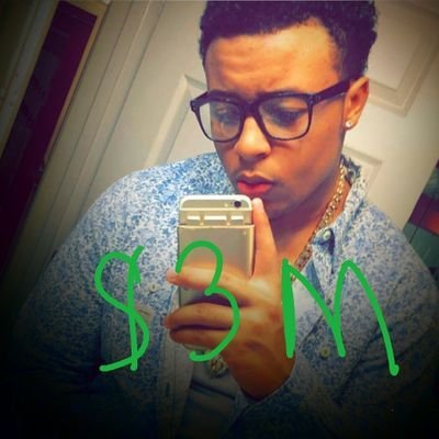 Producer /song writer / hiphop /R&B/ performing Artist music is my life 20 years old train by Jimmy Brown of motown records. I was born to do this.