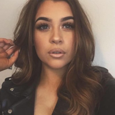 SmongSandra's profile picture. I'm cool I like someone honest and mature 🎊