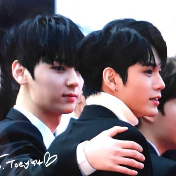 nyunong_cpp's profile picture. 모든 이야기는 실화가 아닙니다 / 인터넷에 떠도는 일화에 워너원 미년과 옹의 이름만 넣었습니다 / 100% 수동 / 제보는 DM으로 대환영 / RPS 주의