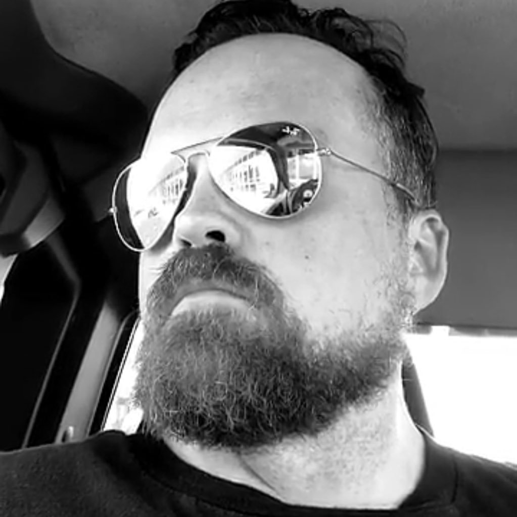 Ole Miss public relations professional. Former @sunherald investigative reporter and columnist. Raconteur. Freelance writer. Irregular guy.