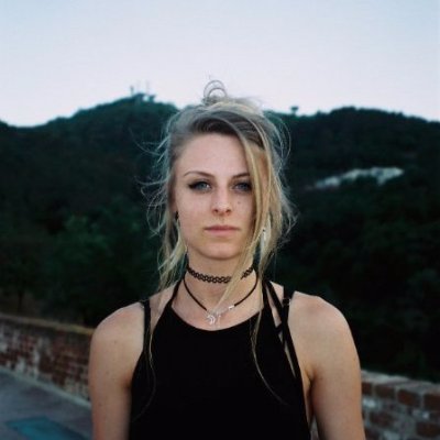 slrcoombes's profile picture. Earth Wanderer 🌎 // Freelance PR & Writer // Breathwork Facilitator // Dragon Tamer // Yoga Teacher 🌺🌙🌞🌴