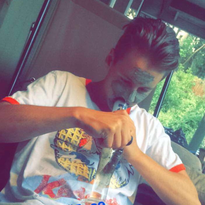 grit_fiend's profile picture. 🌲 livin that simple life 🌲