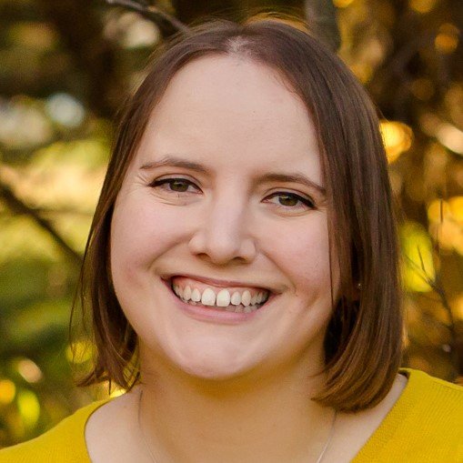 introvert // musicphile // dancer // administrative assistant // mental health advocate // Linkin Park fan since 2001 // #yql
