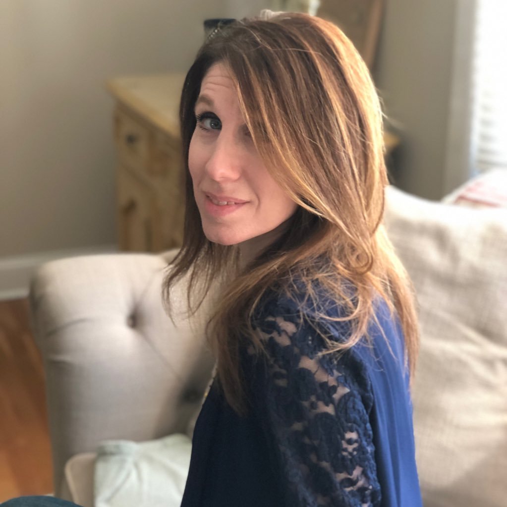 stephmazzoni's profile picture. Wife & Mom.