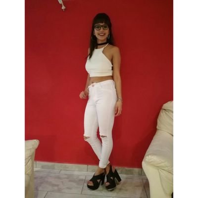Crossfitera 💪
Instructora ZIN de Zumba 🎉🎶
Instructora de Ritmos Brasileros
Profesorado de Nivel Primario 📚