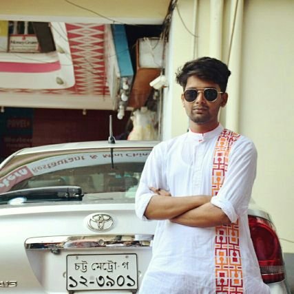 SoumikBhatt95's profile picture. I am Happiness :) :)