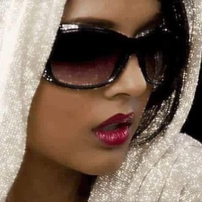 aztai_shuvuuxai Profile Picture