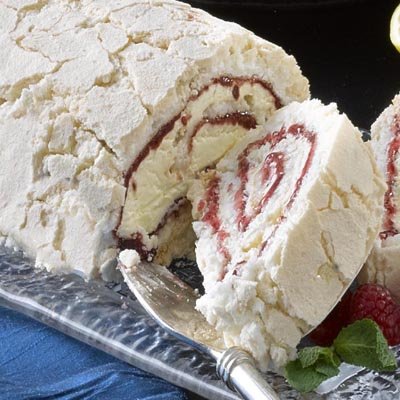 Patisserie Royale is a bakery in south Dublin, Ireland. We make delicious cakes and desserts for the Food Service Industry. The public are welcome also!
