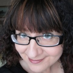 SariHamk's profile picture. En pöhise. Arvostan aitoutta, elämää pienine iloineen ja suruineen. Saan voimaa luonnosta ja ihanista ihmisistä. FIN