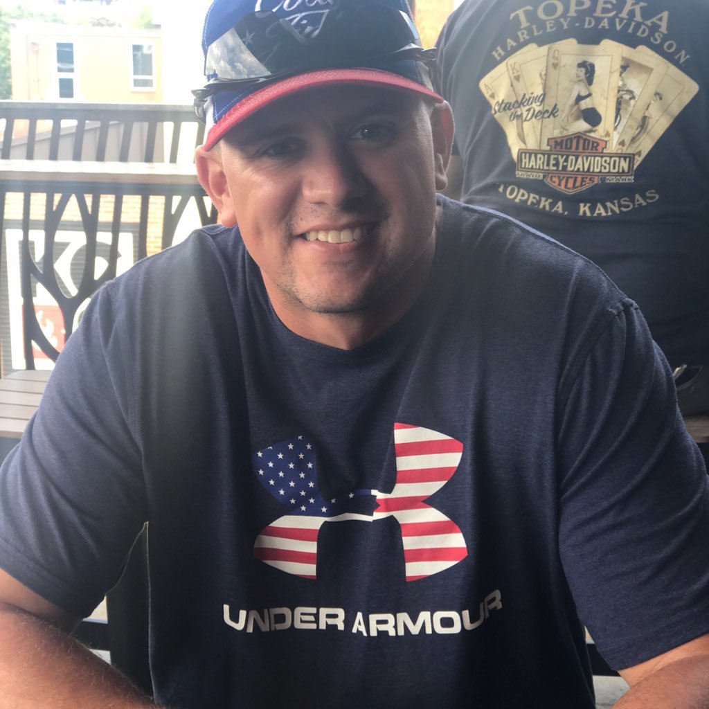 coachbennett19's profile picture. 