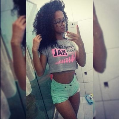 Magrela dessa 💅💕
Espere a Deus que tudo dar certo !!!
