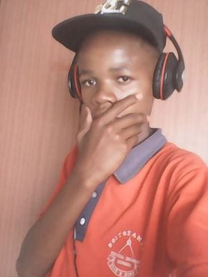 eMTee27902515's profile picture. 