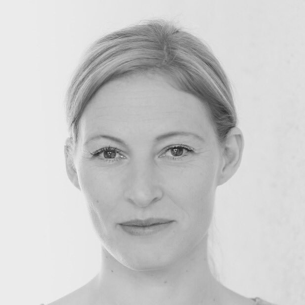tinabburkhardt's profile picture. Founder @shiftsk8l | mother of three wild girls | crazy enough to run a family business ;) | passionate about new ways of education | focus: mindset & habits