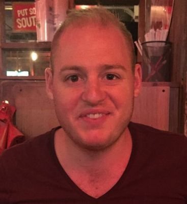 Marketing Professional | Linguist | Squash Fanatic