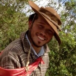 AloncioG's profile picture. Sou brasileiro de nascimento,
Argentino de emoção, 
Uruguaio de sentimento, 
Gaúcho de coração!!