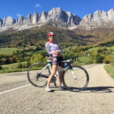 asderain's profile picture. #docgénéraliste#docdutravail  #rugbywomen#triathlète#mamanx3#hyperactive#optimiste#marredescons