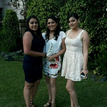 LauraSaenz34's profile picture. 